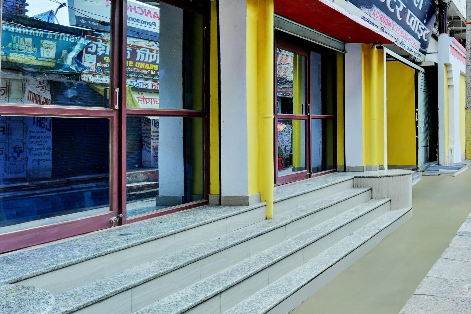Oyo Flagship Hotel Centre Point Chhapra Exterior foto
